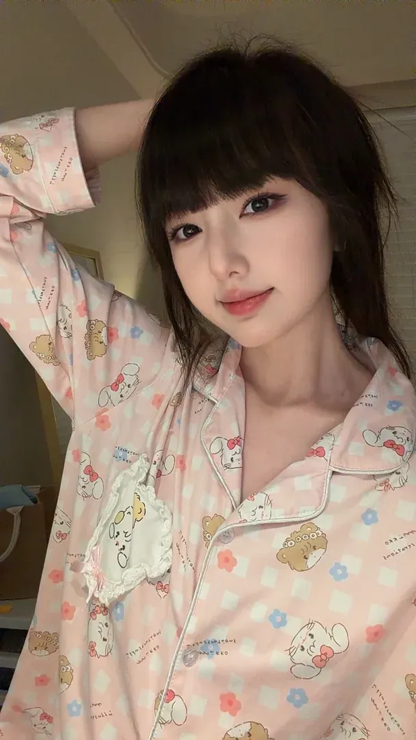 洋洋 逼逼特紧 楼主亲测 不紧不嫩找楼主 Gallery 1