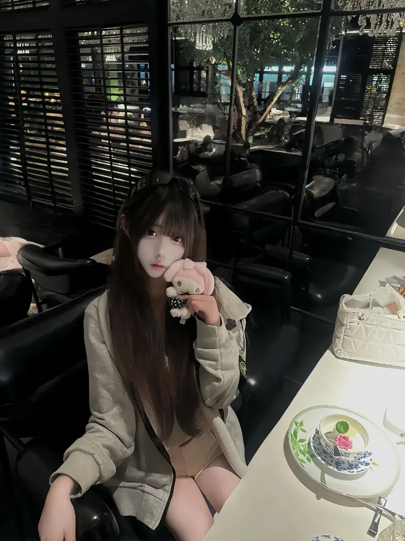 绯红 小鸟依人高潮会自动收缩 Gallery 6