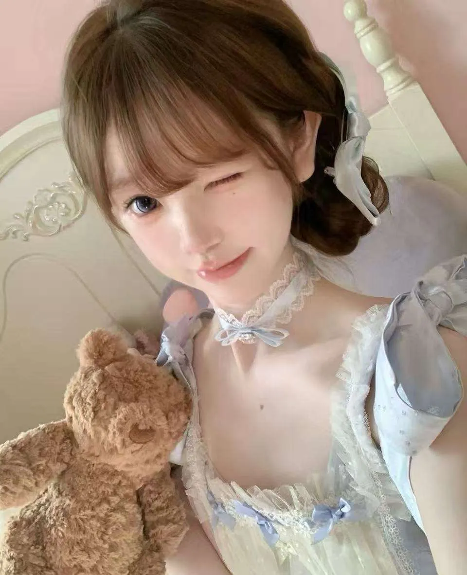 浦东忧忧初次下💦抱起来玩