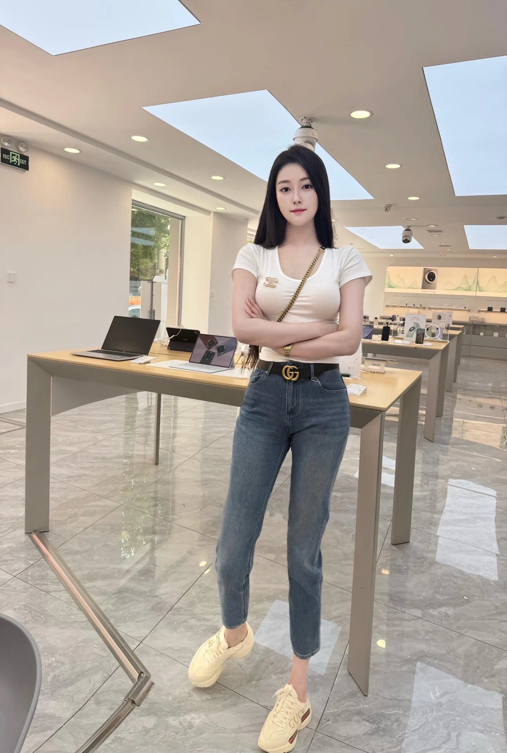 极品翘臀完美身材金玲 Gallery 4