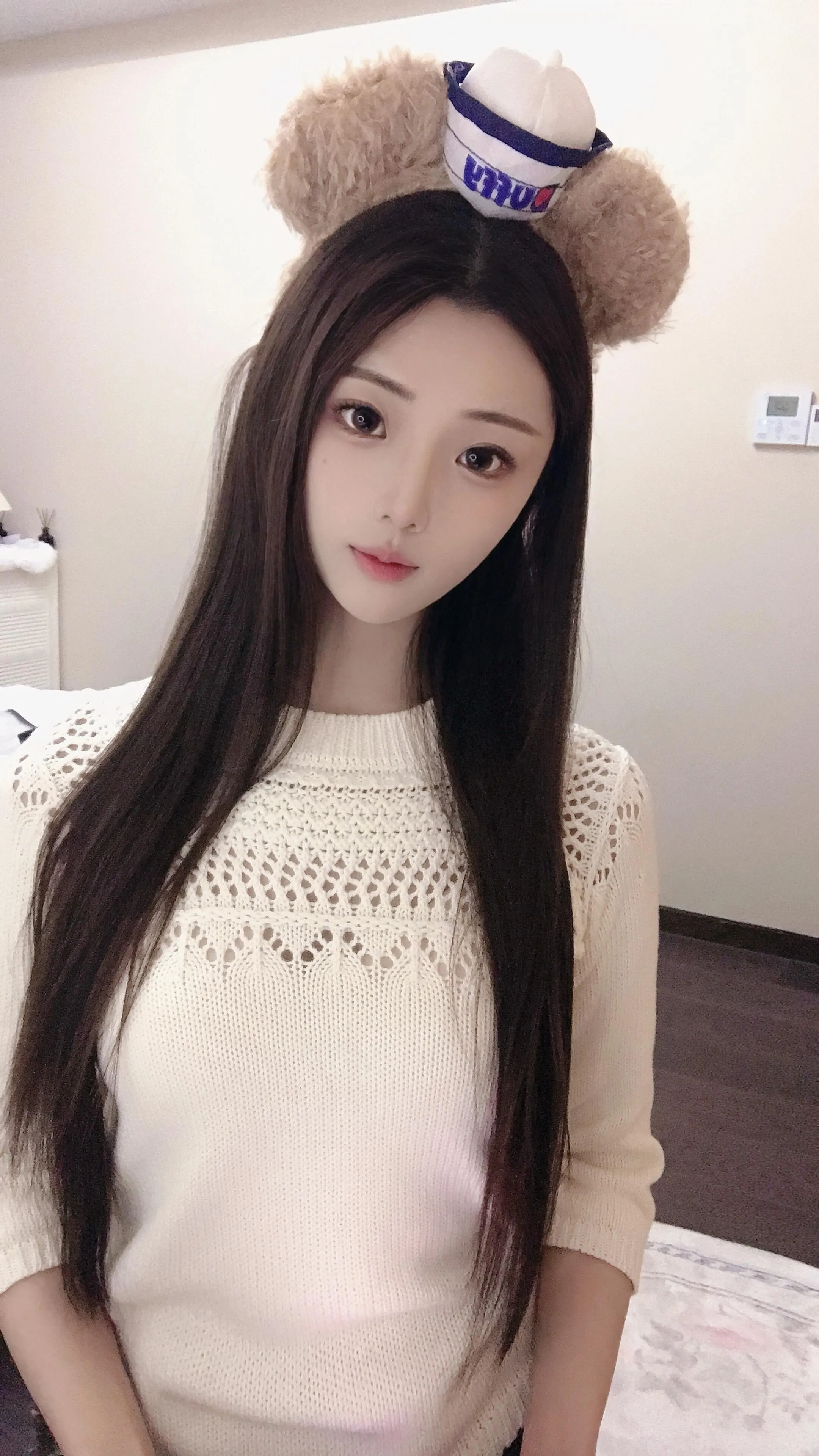 极品白小纯莹莹 Gallery 3