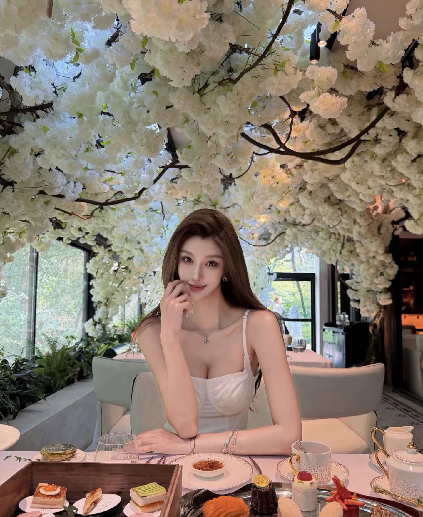 普陀180D极品御姐顶级模特鹦鹉