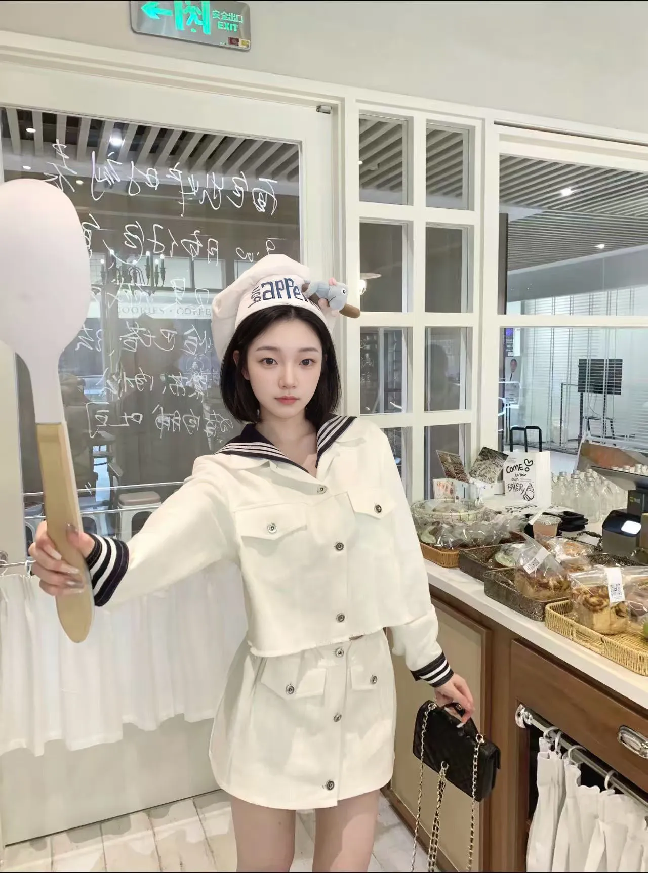 宝山白小纯多多 Gallery 1