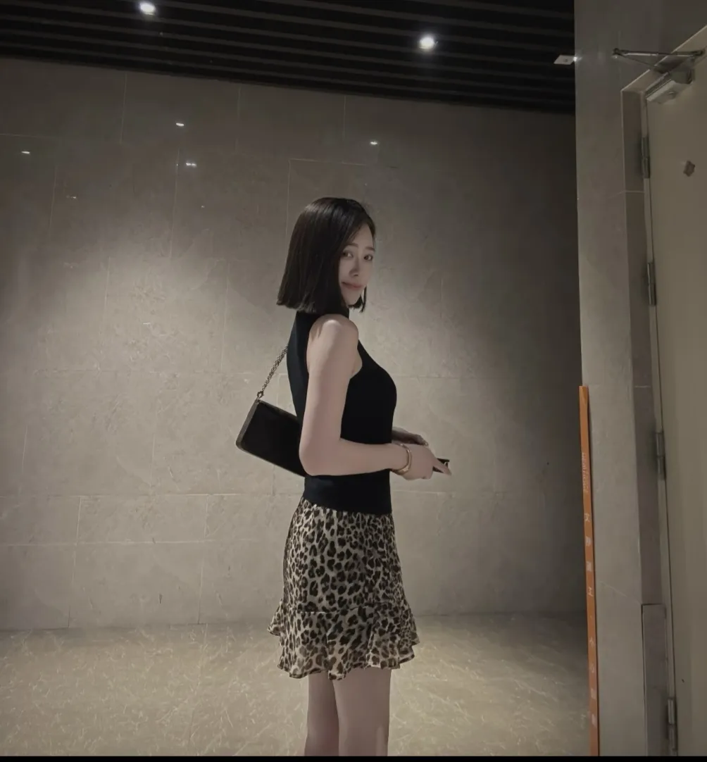 浦东张江短发极品御姐  喵喵 Gallery 2