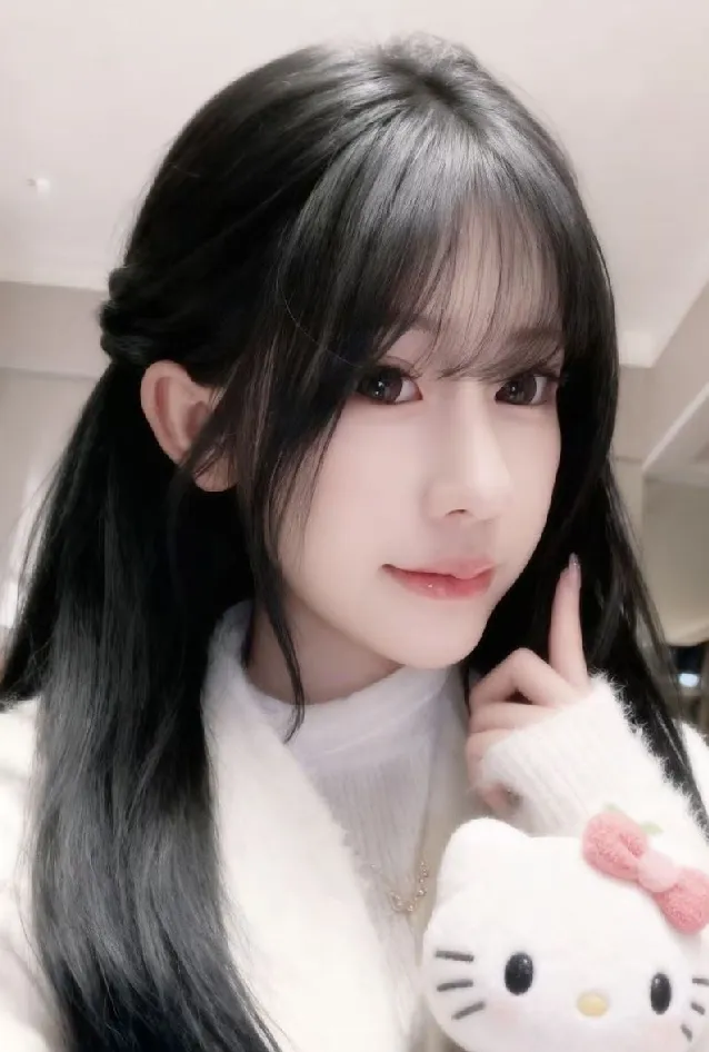 媚儿 校花级学生 记忆中的白月光🌙