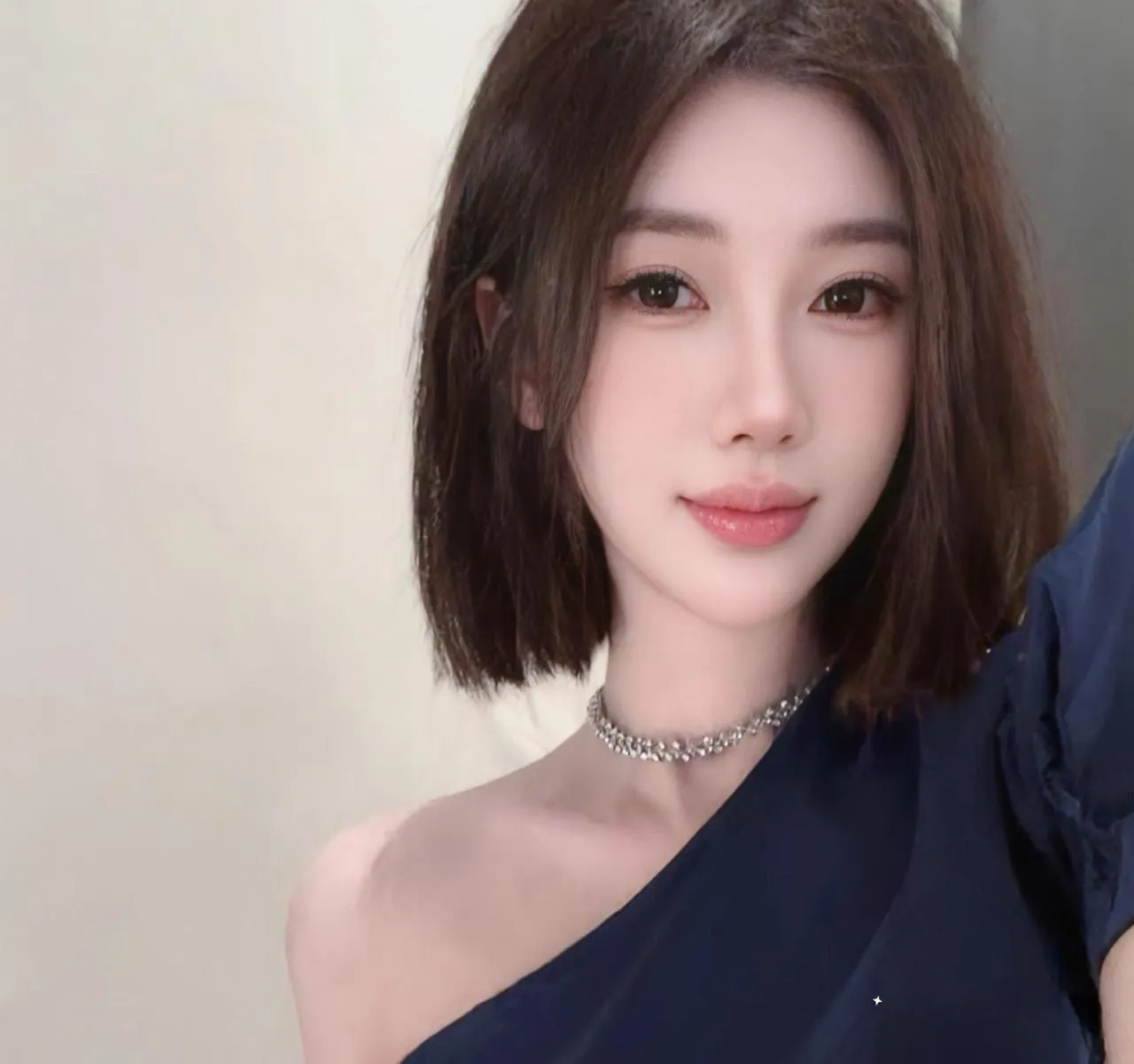 嘉定新人 青羽🪶 短发御姐 真人真照 Gallery 1