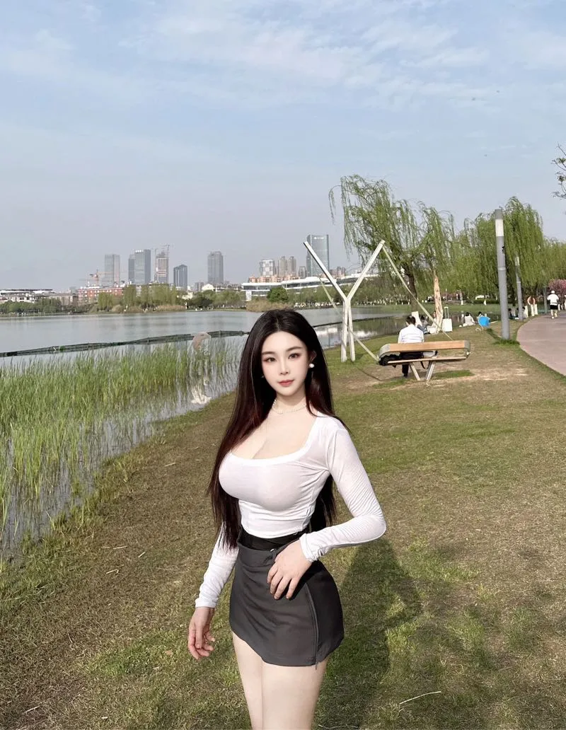 浦东猫女兼职无套舌吻口爆潮喷69 Gallery 6