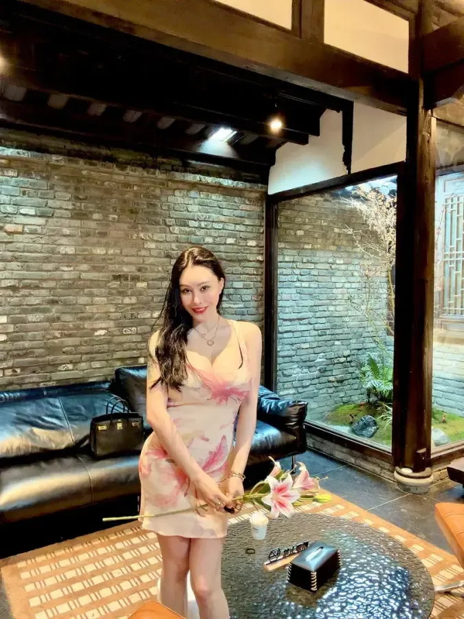 Y1407 普陀网红气质刘嘉玲 162F Gallery 4