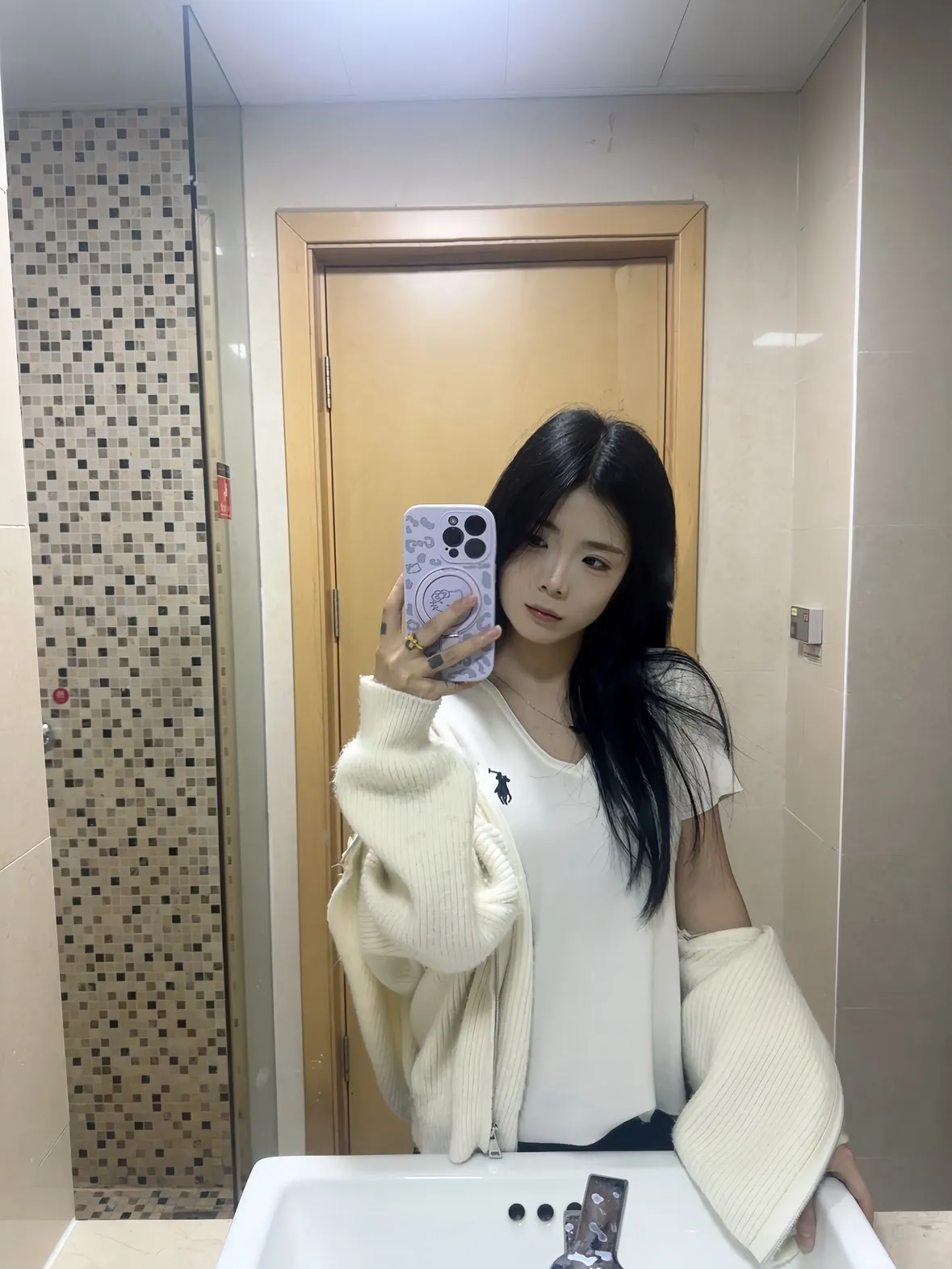 甜甜  普陀新人首开 Gallery 2