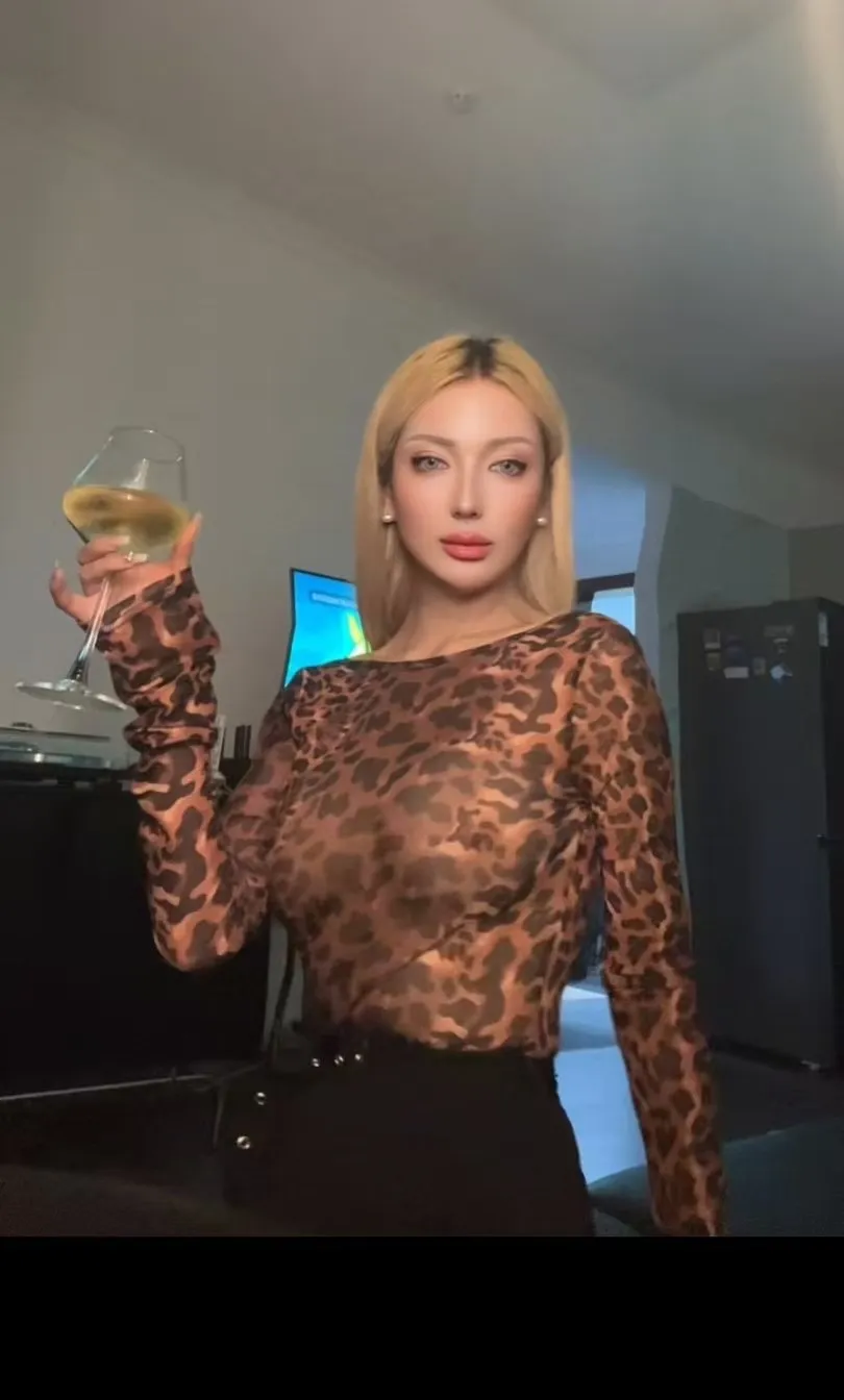 小柚果🏠俄罗斯🇷🇺洋酒艾薇儿 Gallery 1