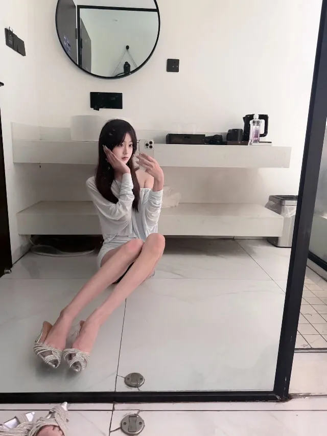 刚下海08学生兼职 小纯 Gallery 6