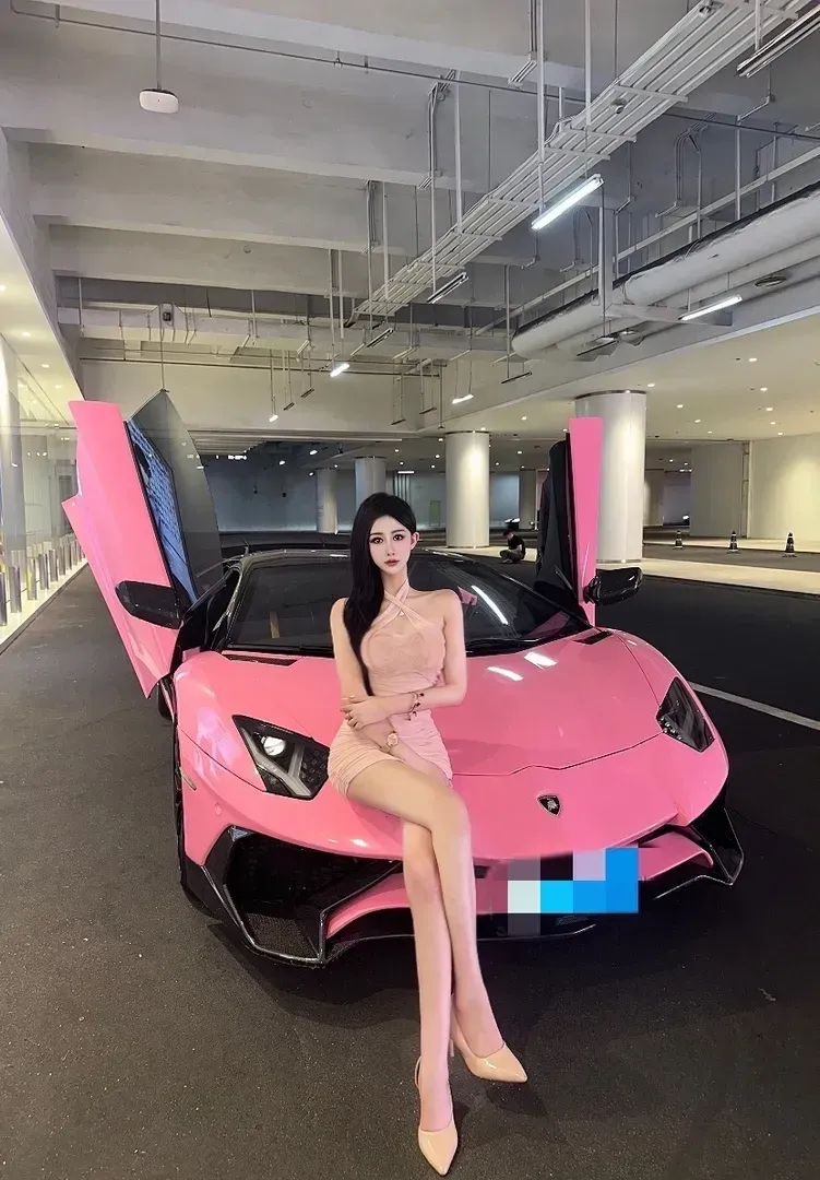气质🐻大💧多多 丰满 前凸后翘 Gallery 2