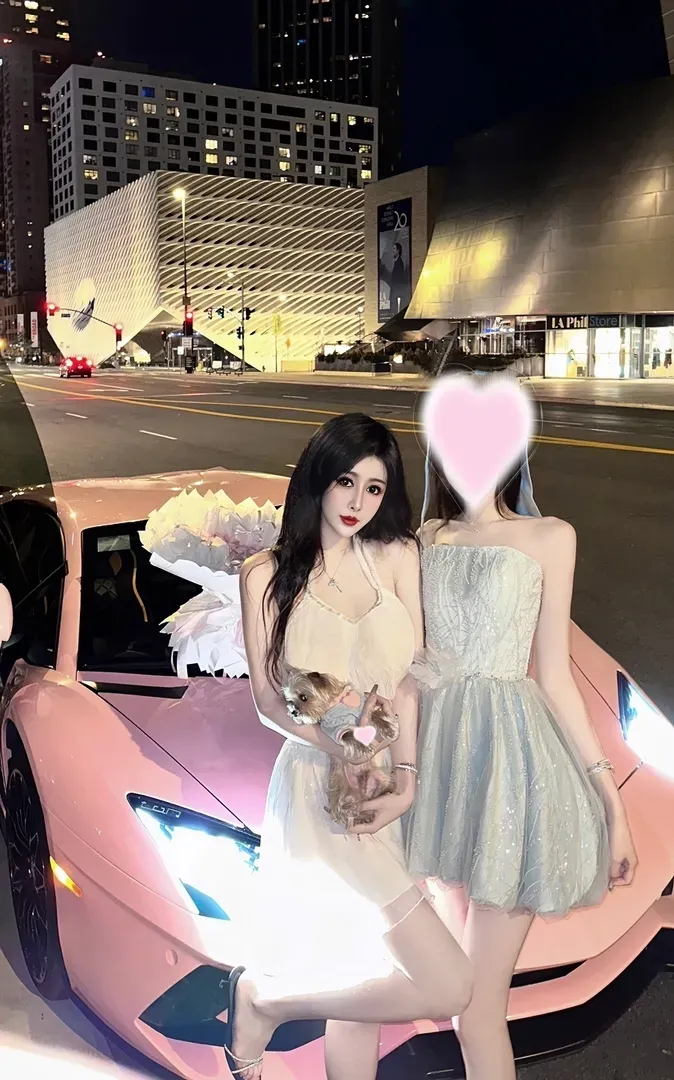 气质🐻大💧多多 丰满 前凸后翘 Gallery 4