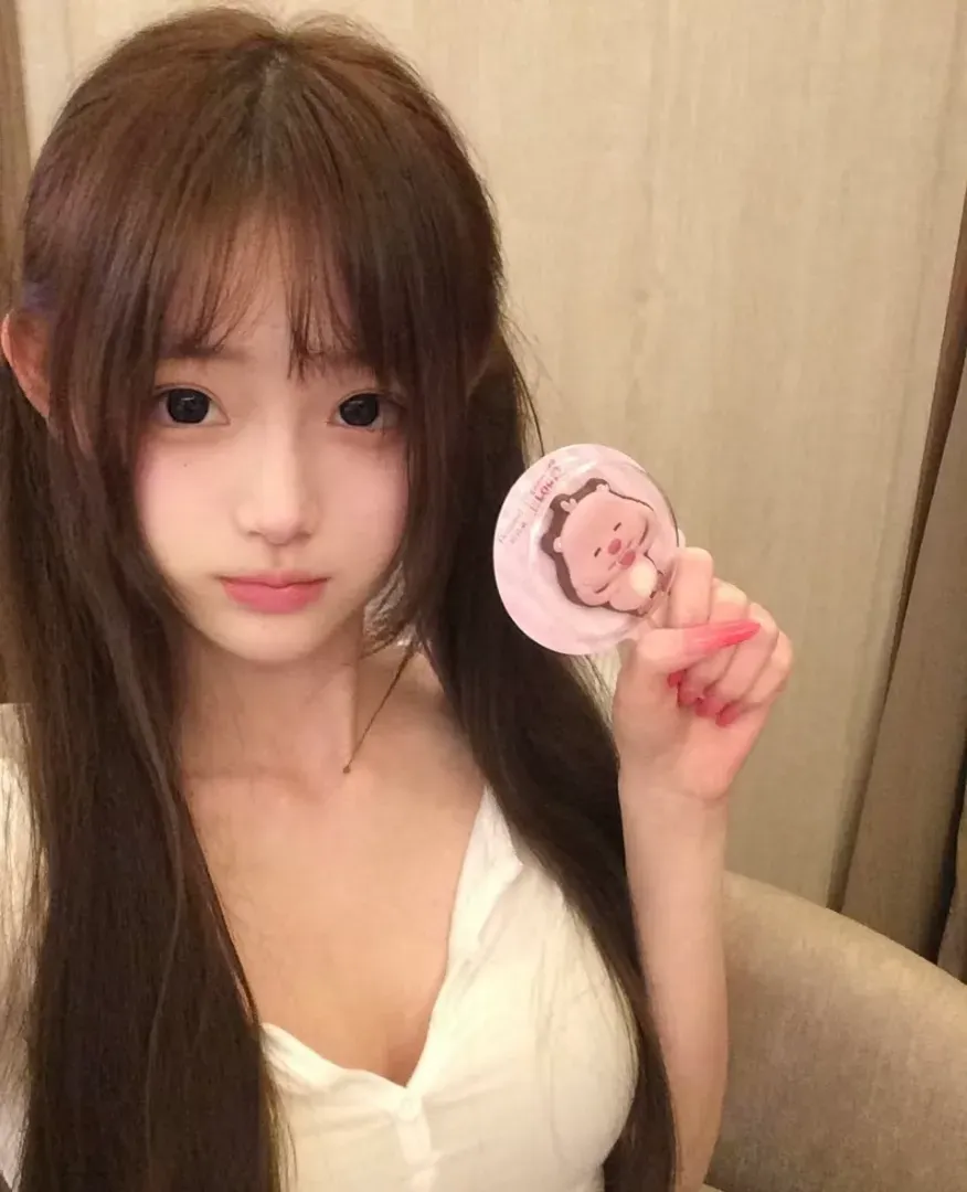 敏感小妹 张凡凡 新人首开 Gallery 4
