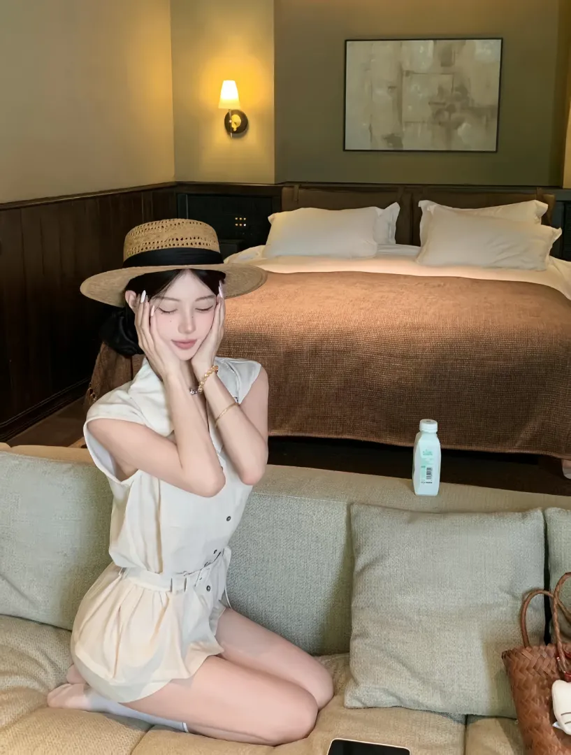 极品反差叶叶小娇妻💄极致身材假赔1000 Gallery 4