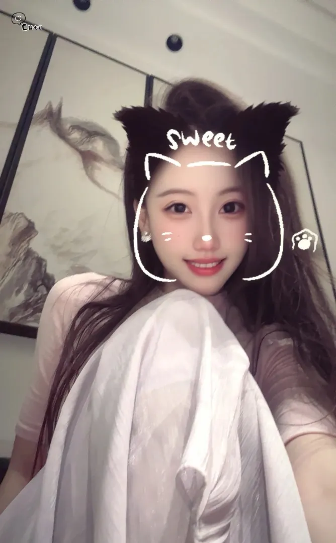 宝山新人兼职Emily巧儿⭐初次下海幼嫩白 Gallery 5