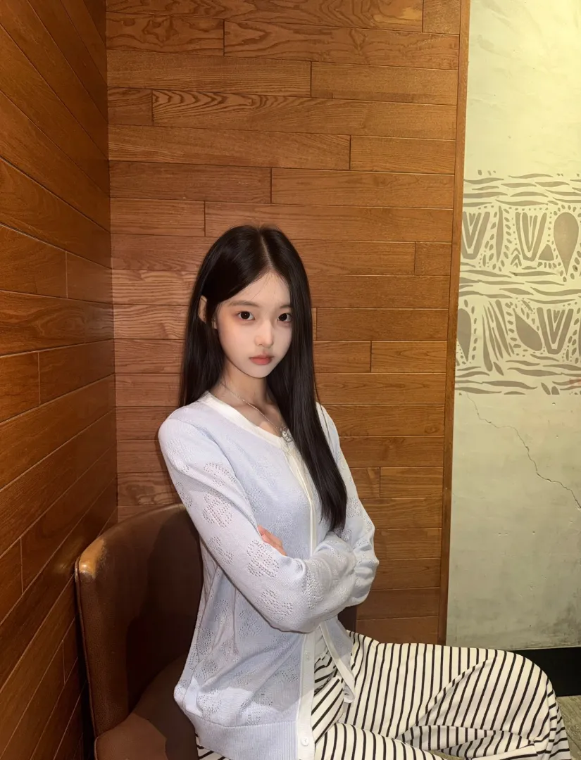 小美 上海艺术学院学生兼职 Gallery 7