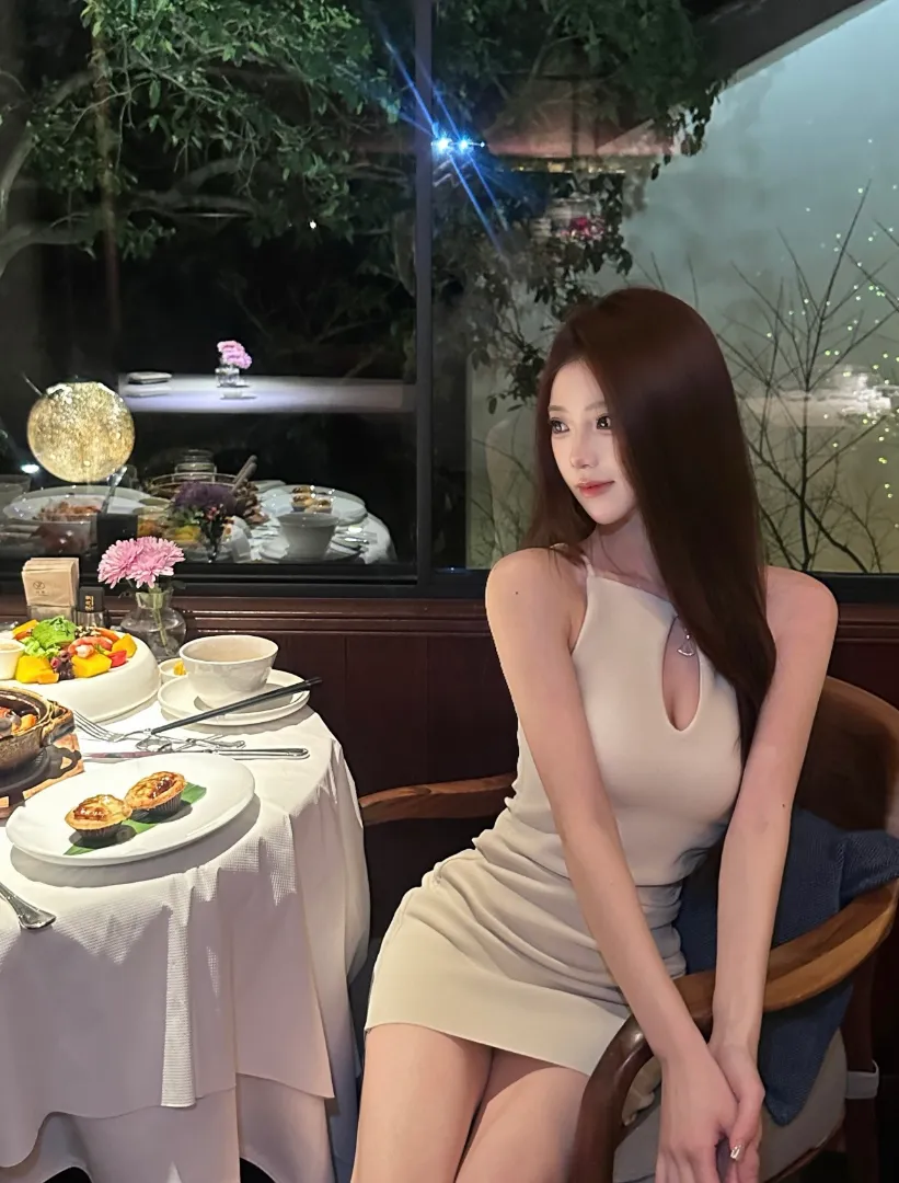 普坨 媛媛 Gallery 5