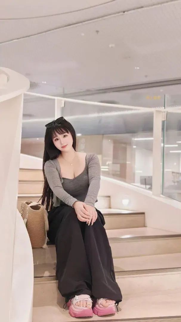 宝山【昕怡】欧美范 纯欲丰满型 实体服装店经营不善,短期兼职 Gallery 6