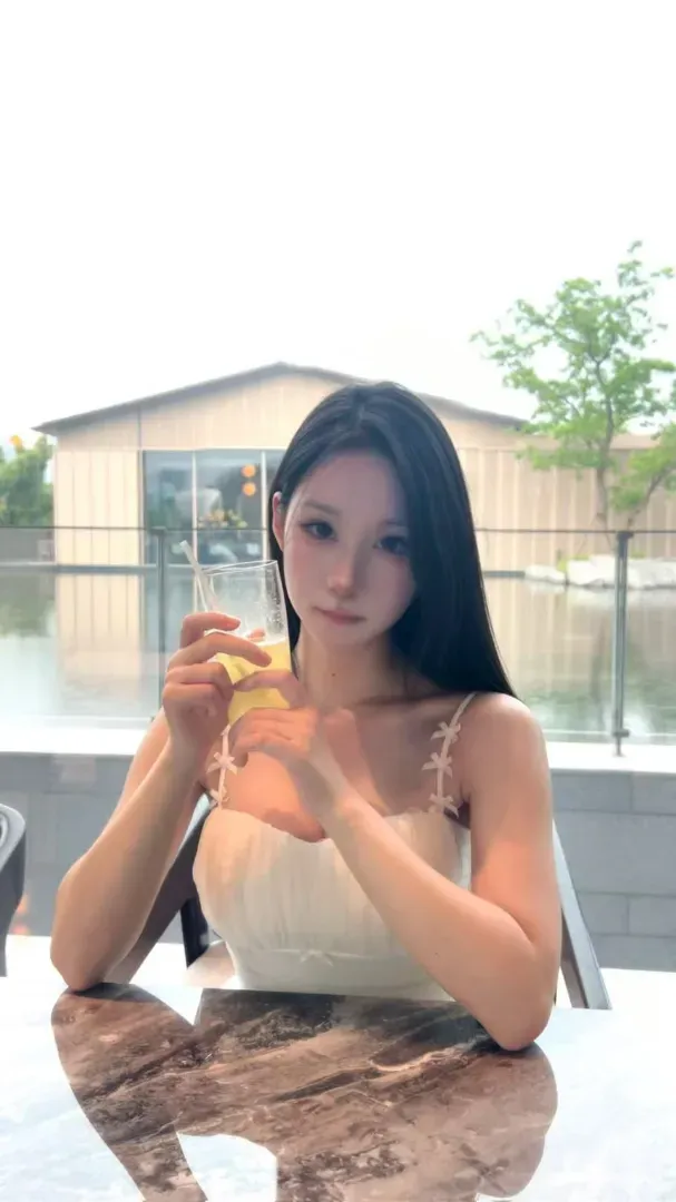 普陀168c纯欲小甜妹细腰翘臀筷子腿 Gallery 4