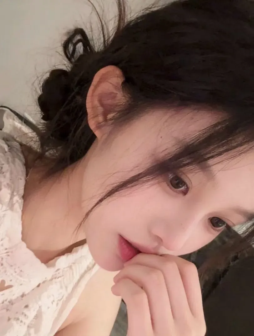浦东165D纯欲白虎清纯甜美 Gallery 8