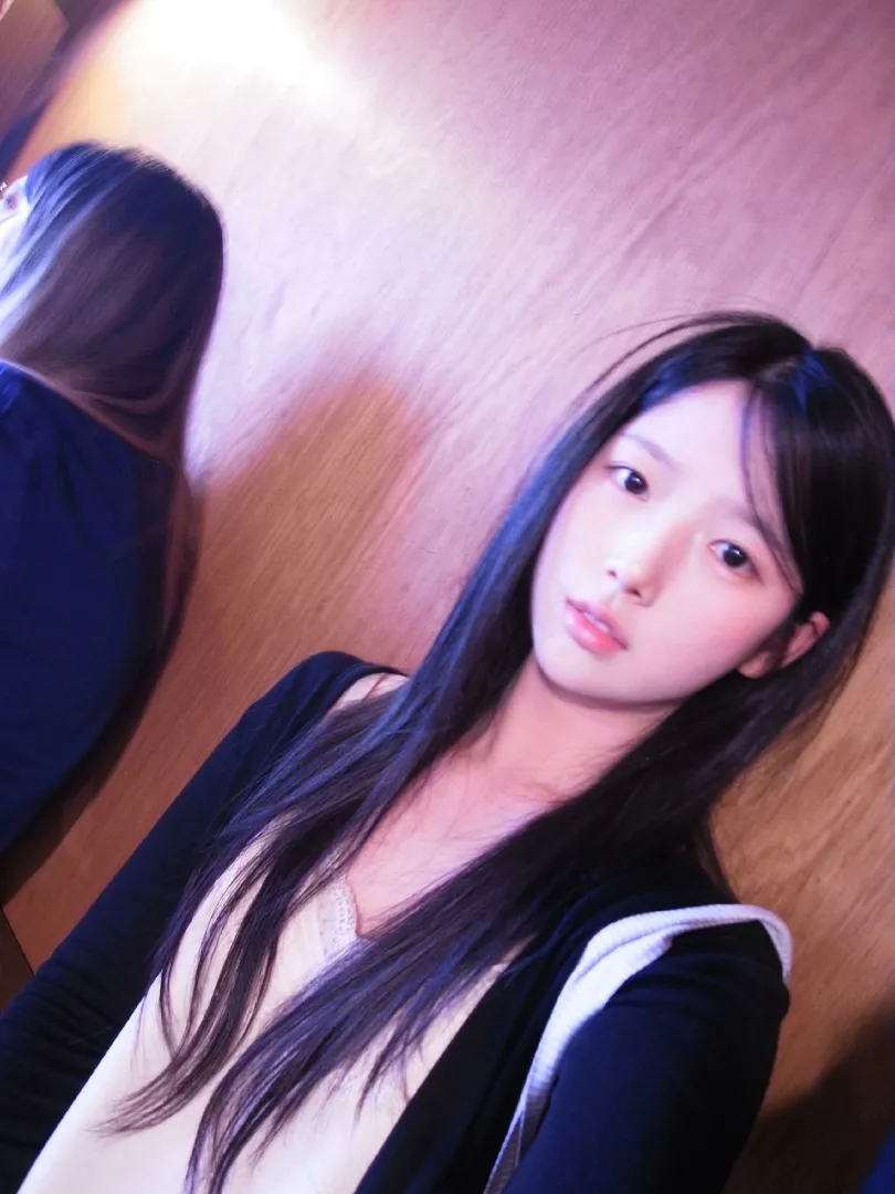 宝山 小薇 懵懂高中生 素颜出镜 Gallery 2