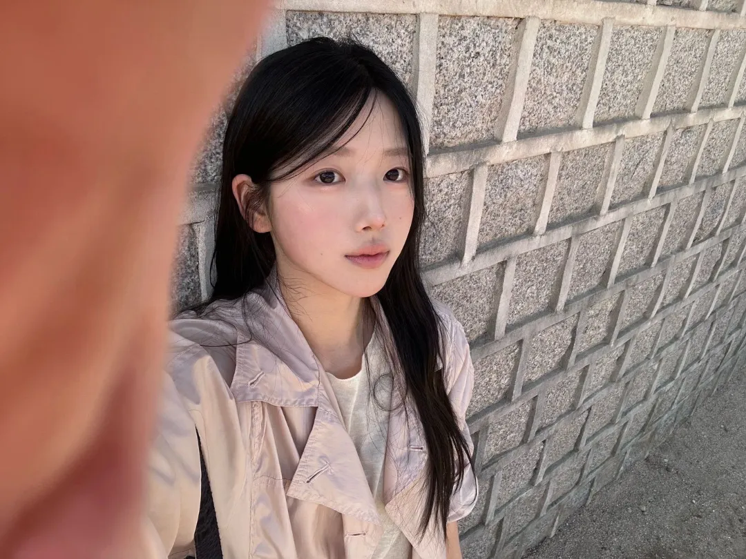 宝山 小薇 懵懂高中生 素颜出镜 Gallery 6
