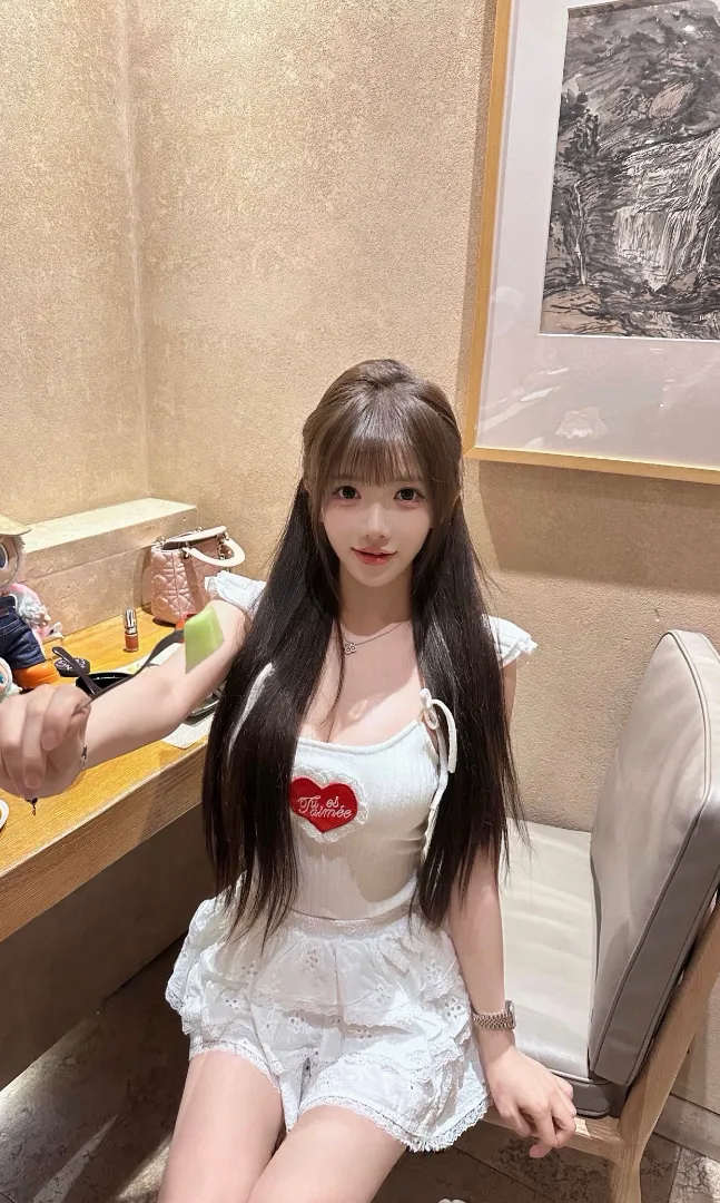 Y4721-尤娜 静安硬五甜美童颜巨乳 172D.06