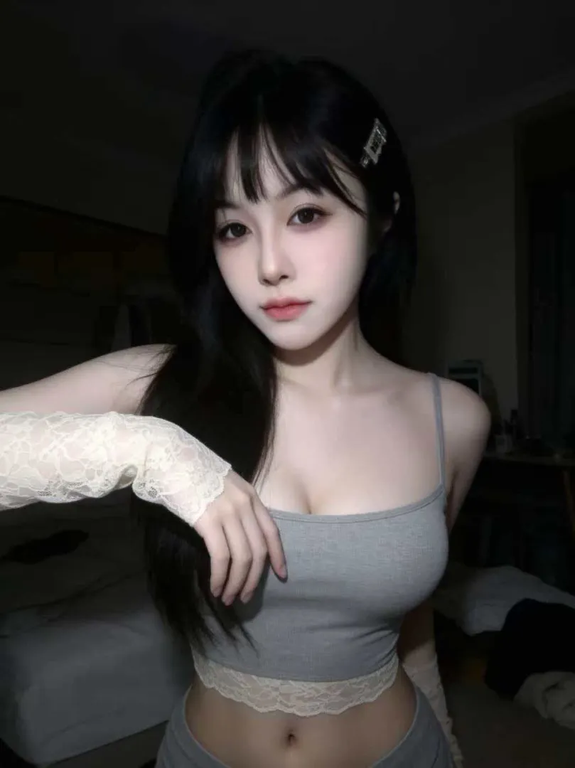 爆款岛国AV专业SM✌️小惠泽亚(新人) Gallery 5