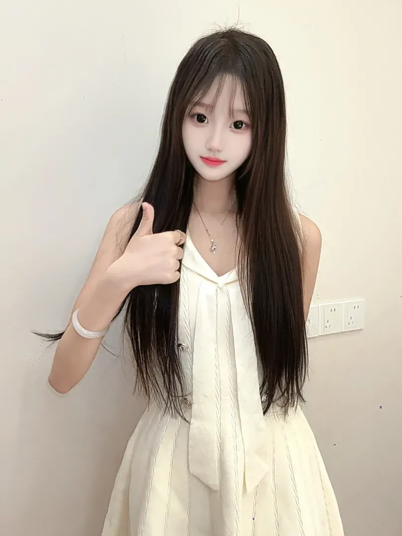 浦东纯新人初下海极品嫩妹萝莉 Gallery 5