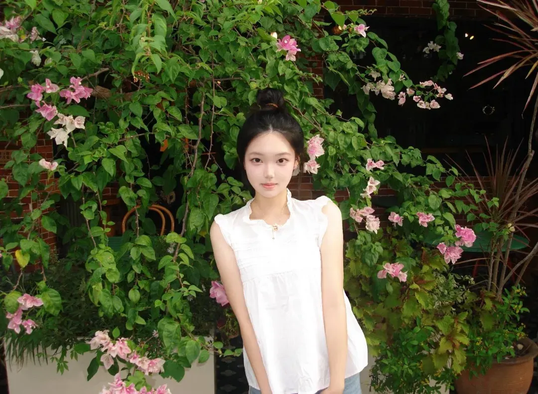 美美 邻家小妹初长成🤍清纯小白莲 Gallery 1