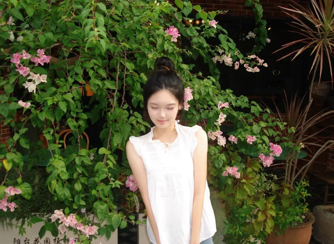 美美 邻家小妹初长成🤍清纯小白莲 Gallery 4