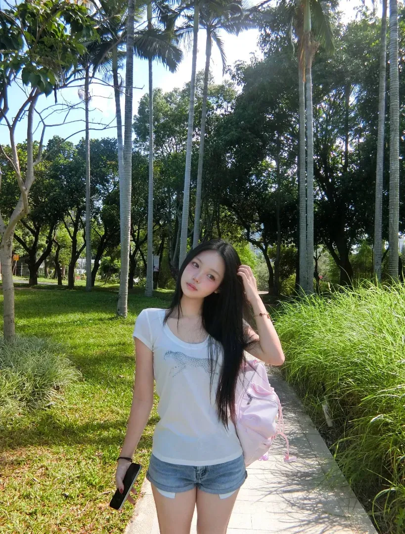 美美 邻家小妹初长成🤍清纯小白莲 Gallery 6