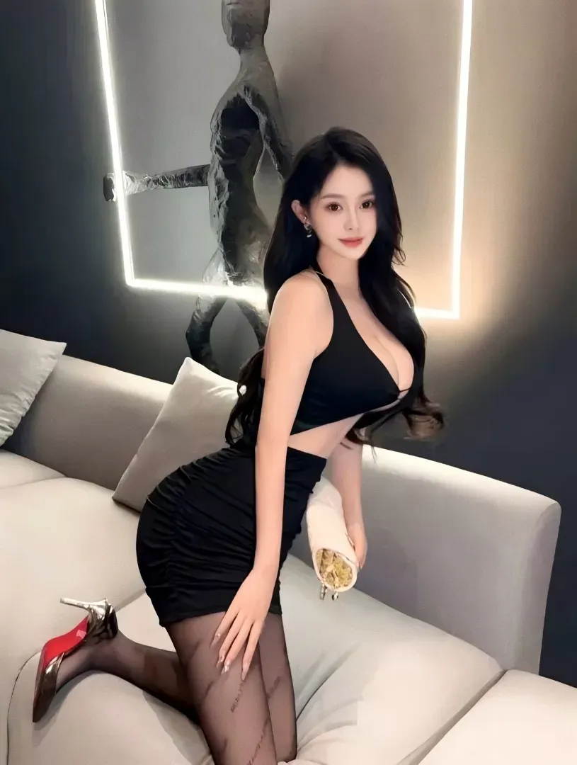 沫沫,冷白皮,美业主理人 Gallery 4