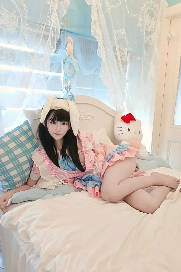 浦东172D百醇甜妹童颜居乳 Gallery 5