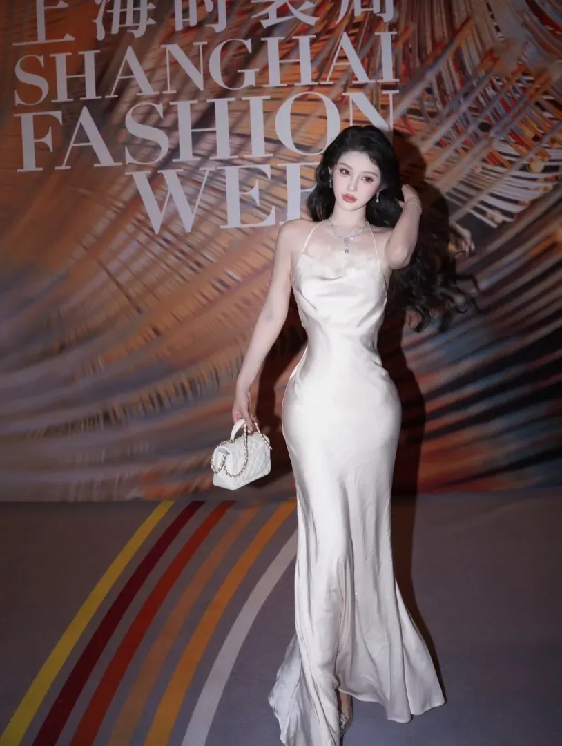 普陀178E维密模特网剧演员鹦鹉 Gallery 4