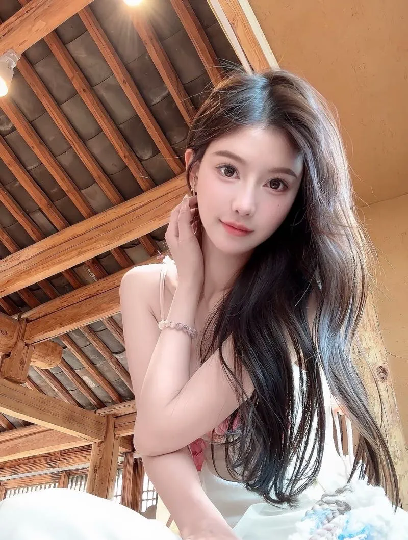 沪上美女曼姝 绝美大长腿 Gallery 4