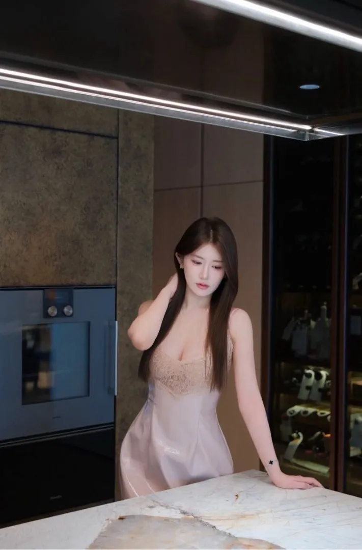 徐汇小柚 风情万种百灵鸟的声音 Gallery 5