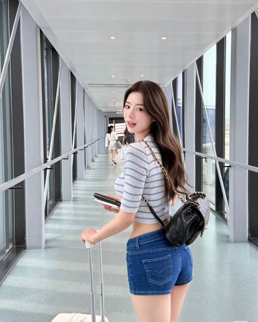 小语,性感可爱嫩妹子床上小妖精 Gallery 1