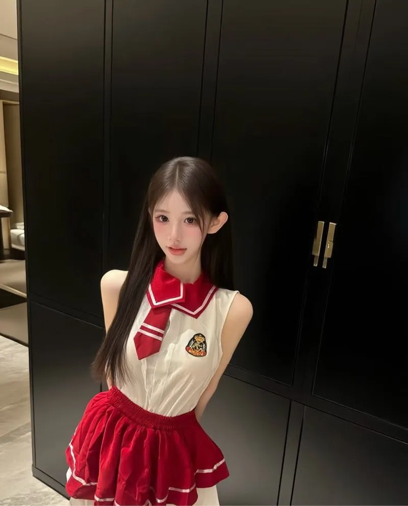 骨感萝莉 貂蝉 制服诱惑 Gallery 5