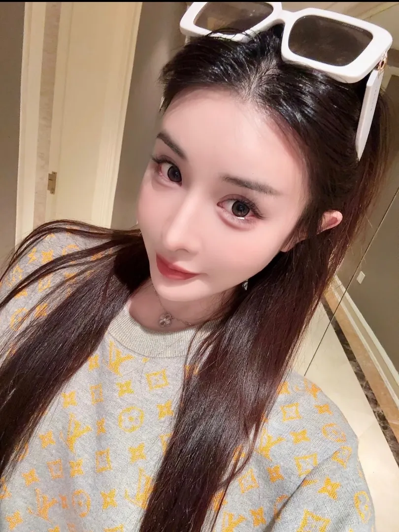 极品少御允儿皮肤白嫩 Gallery 4