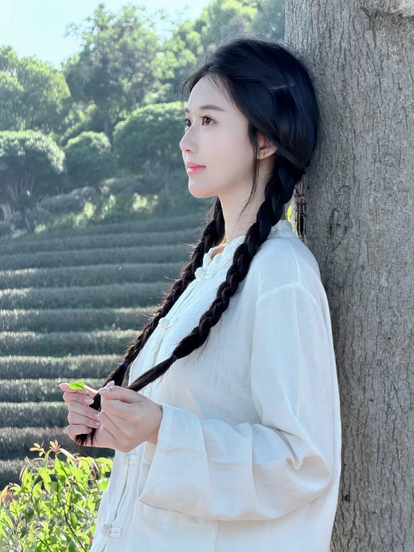 Y4732-165 静安硬五清纯甜妹 165D.05 Gallery 3