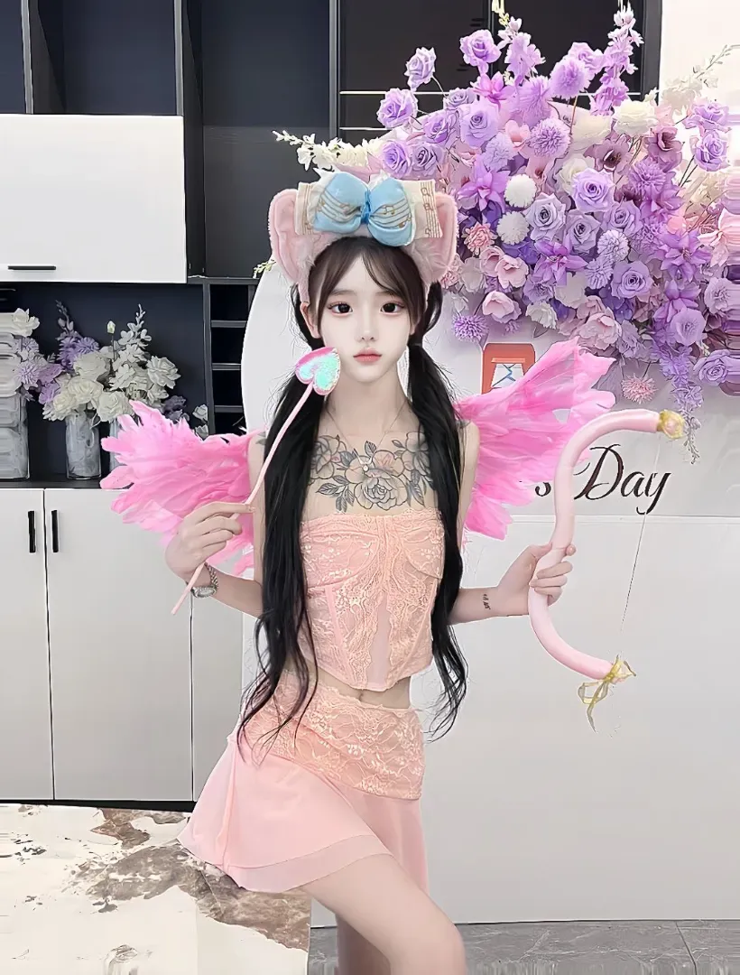 浦东164B极品白幼瘦通体雪白三点粉