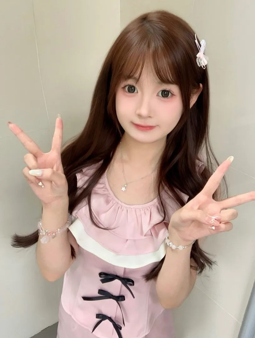 极品萝莉小葵大转中好评神器 Gallery 1