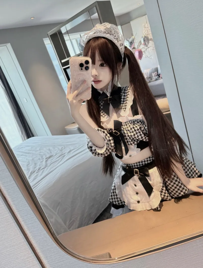 秋秋白虎小萝莉 Gallery 1