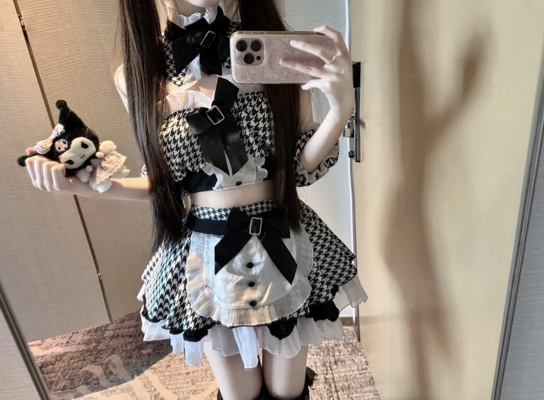 秋秋白虎小萝莉