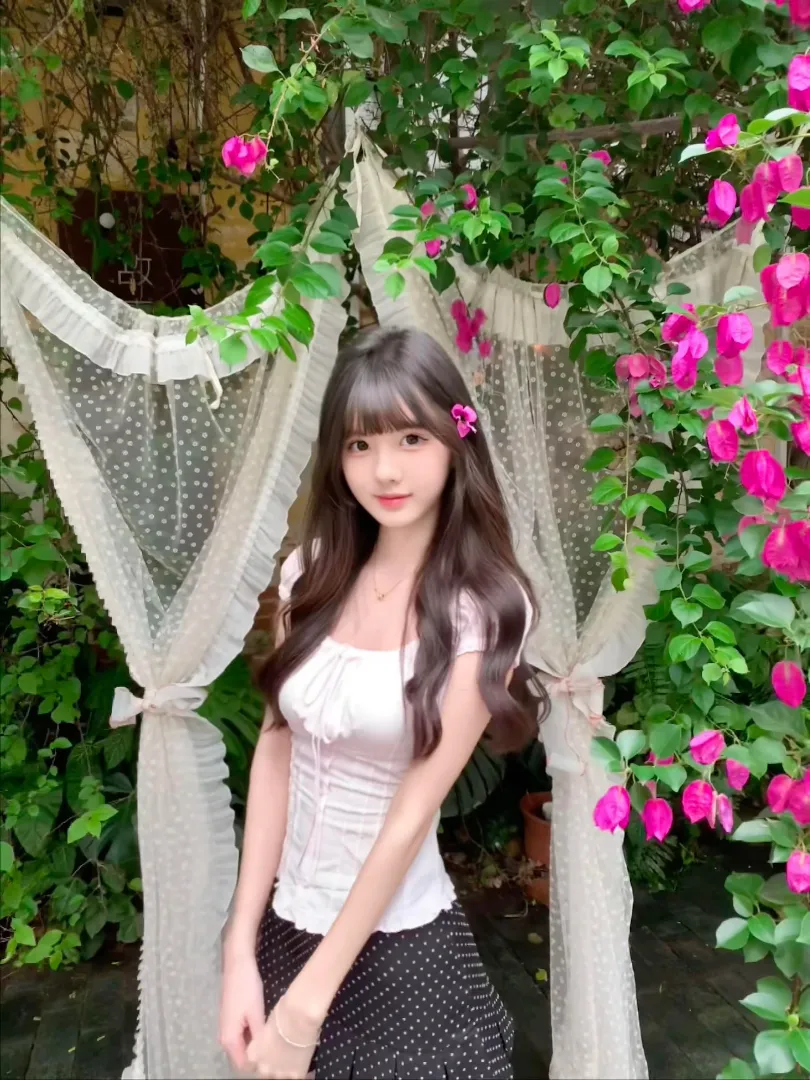 思琪,嫩妹刚下海三点粉下面紧 Gallery 3