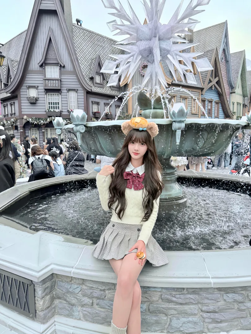 思琪,嫩妹刚下海三点粉下面紧 Gallery 8
