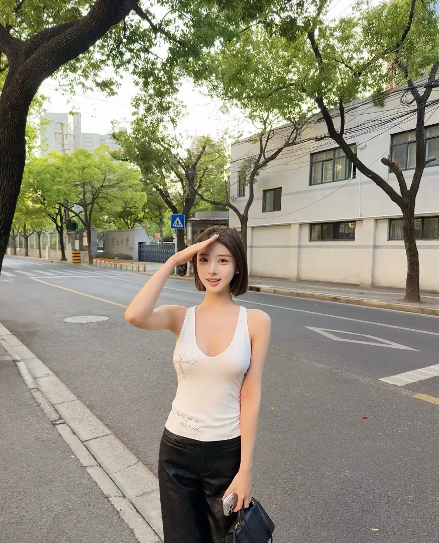 小倩,高质量短发气质美女性感可爱 Gallery 3