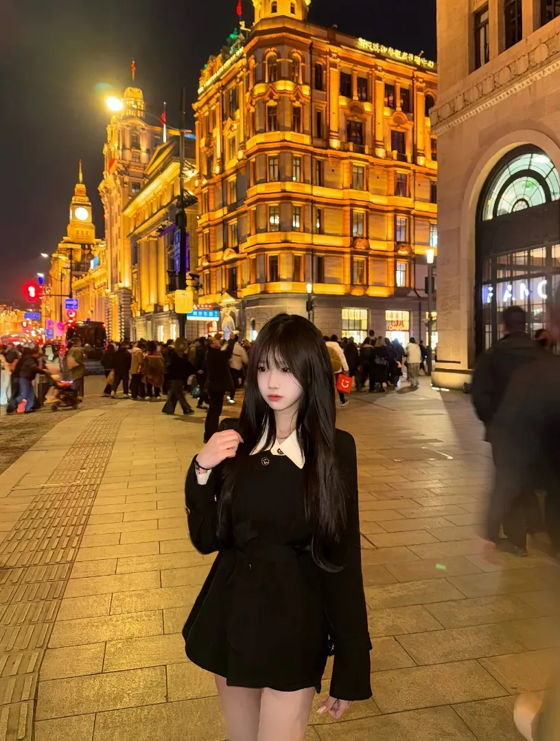 白虎🐯一线天「娃娃」网红平模清纯女大 超级甜妹 Gallery 4